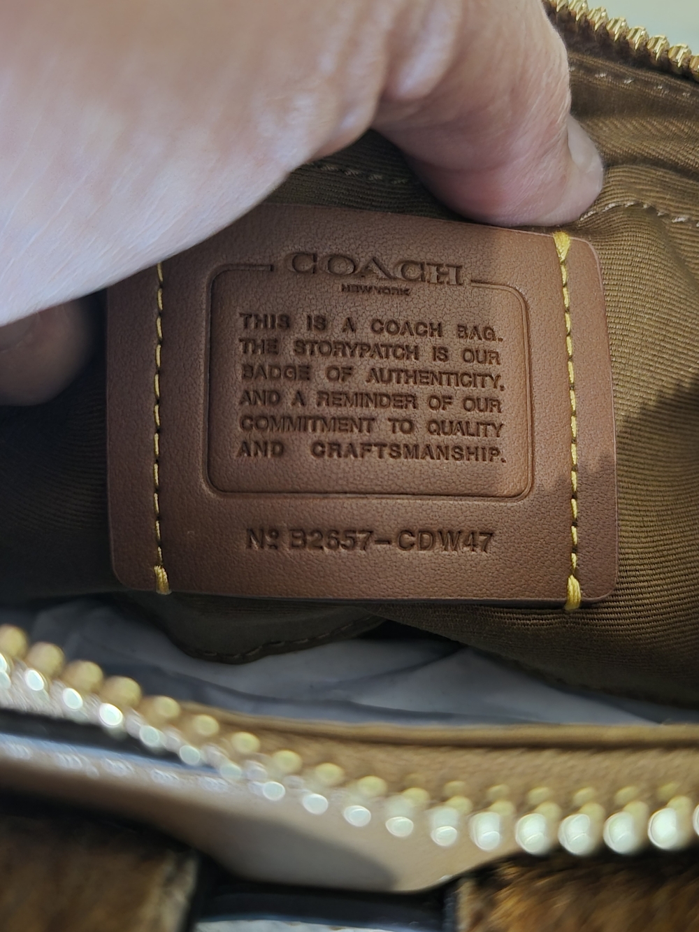 Coach Ashton Cowprint-CDW47 - Picture 7 of 14